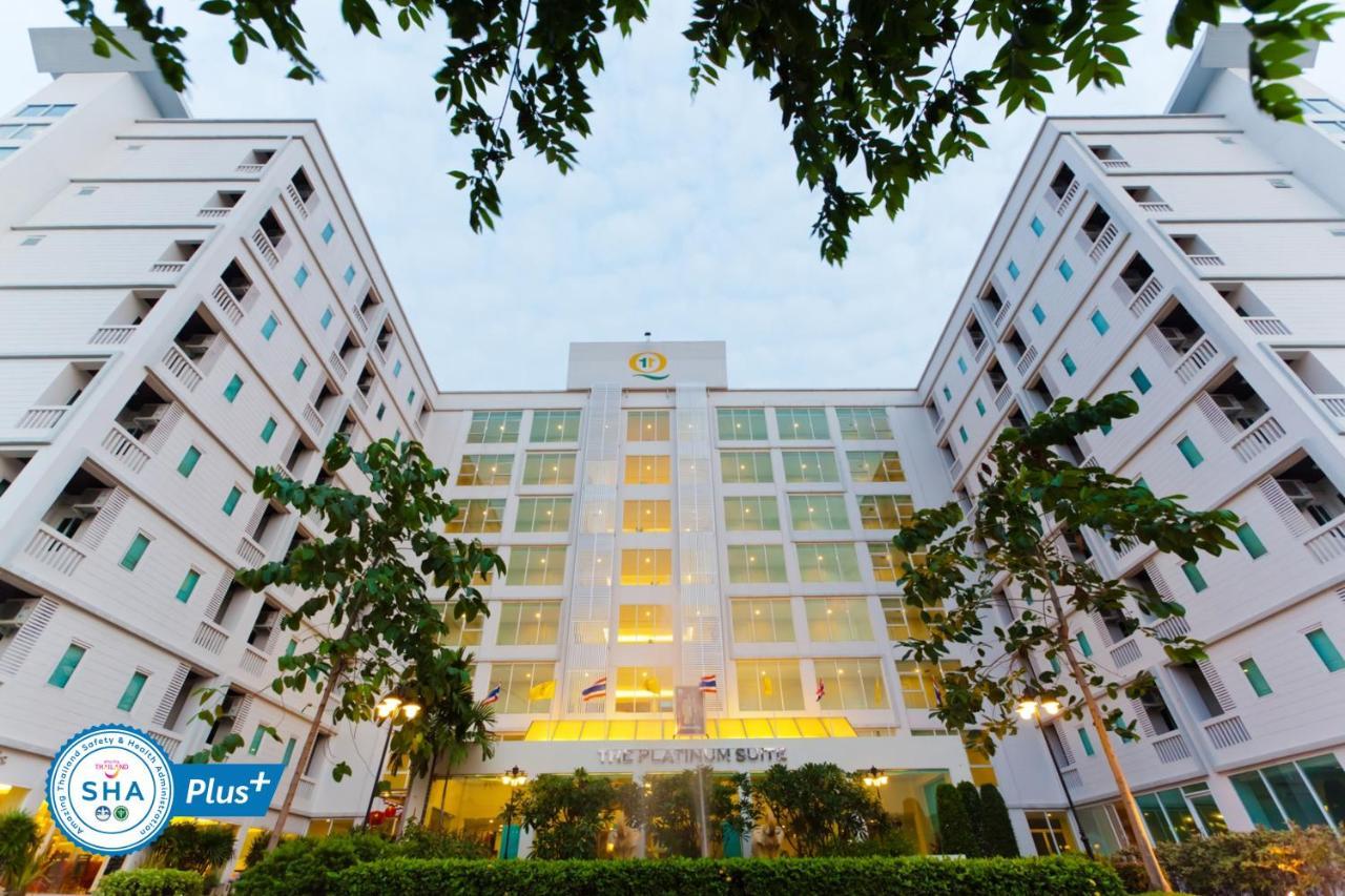 The Platinum Suite Bangkok Exterior photo